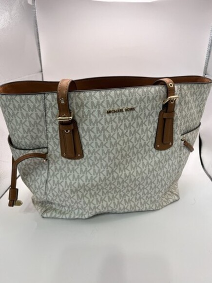 Michael Kors Handbags - Womens Michael Kors Pebble Leather Shoulder Handbag